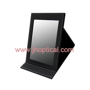 C09 Foldable drawbench leather mirror