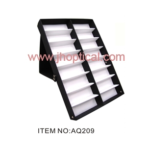 AQ209 MIddle size Sunglasses display case